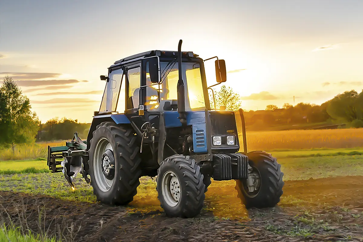 Tractores y maquinaria agrícola